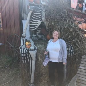 Meet your Posher, Leah